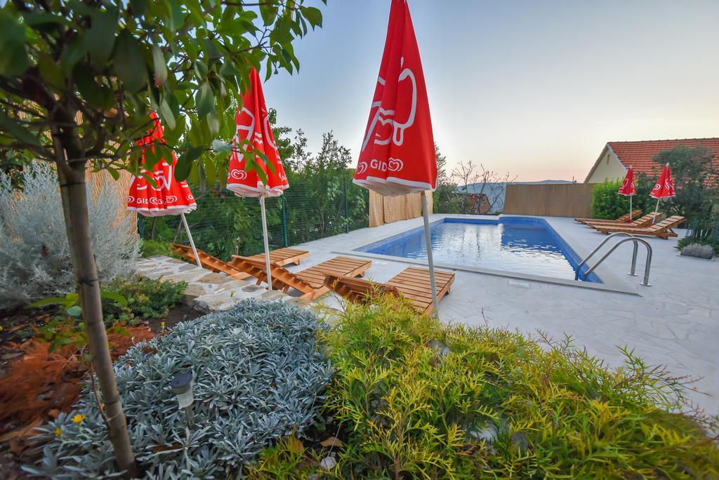 Mediteraneo Villa Kaluderovici Екстериор снимка